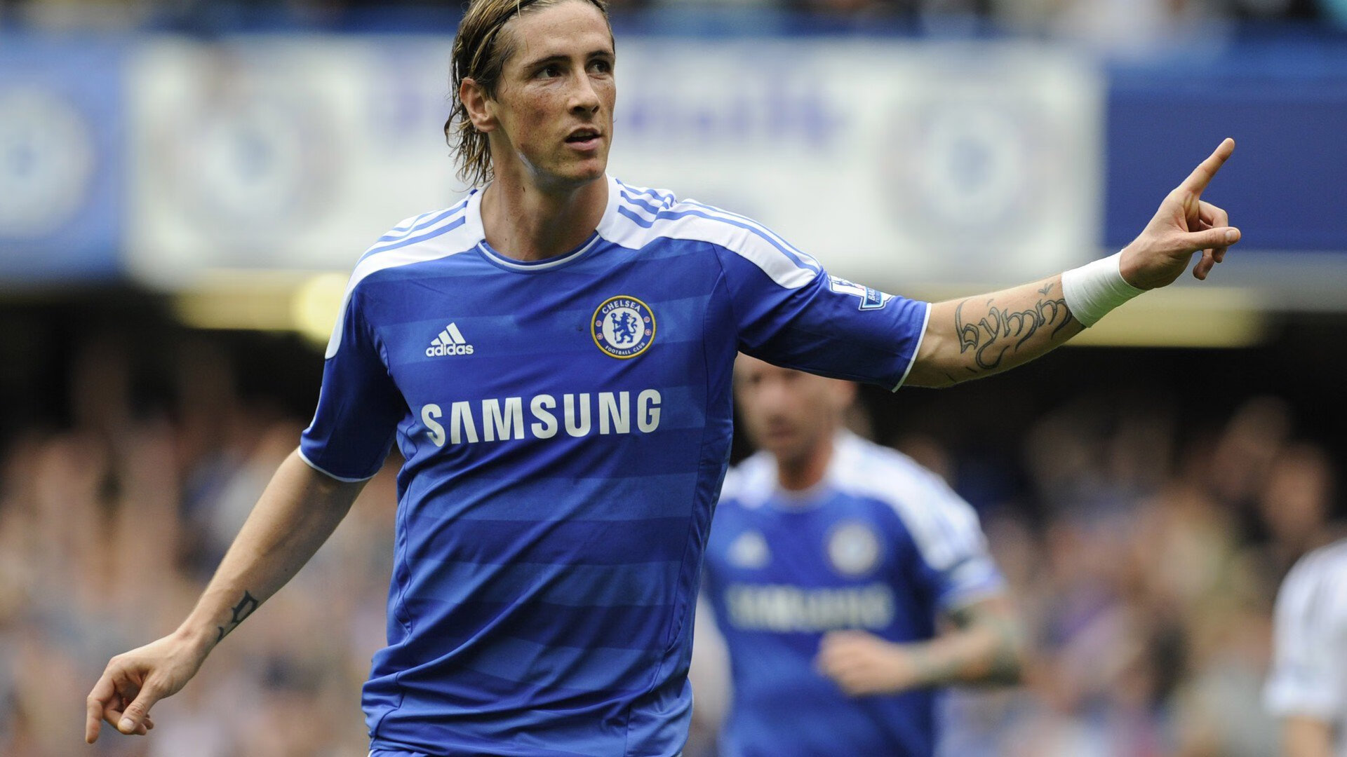 “德甲联盟争霸战，冠军归属悬念重重”，德甲冠军联赛